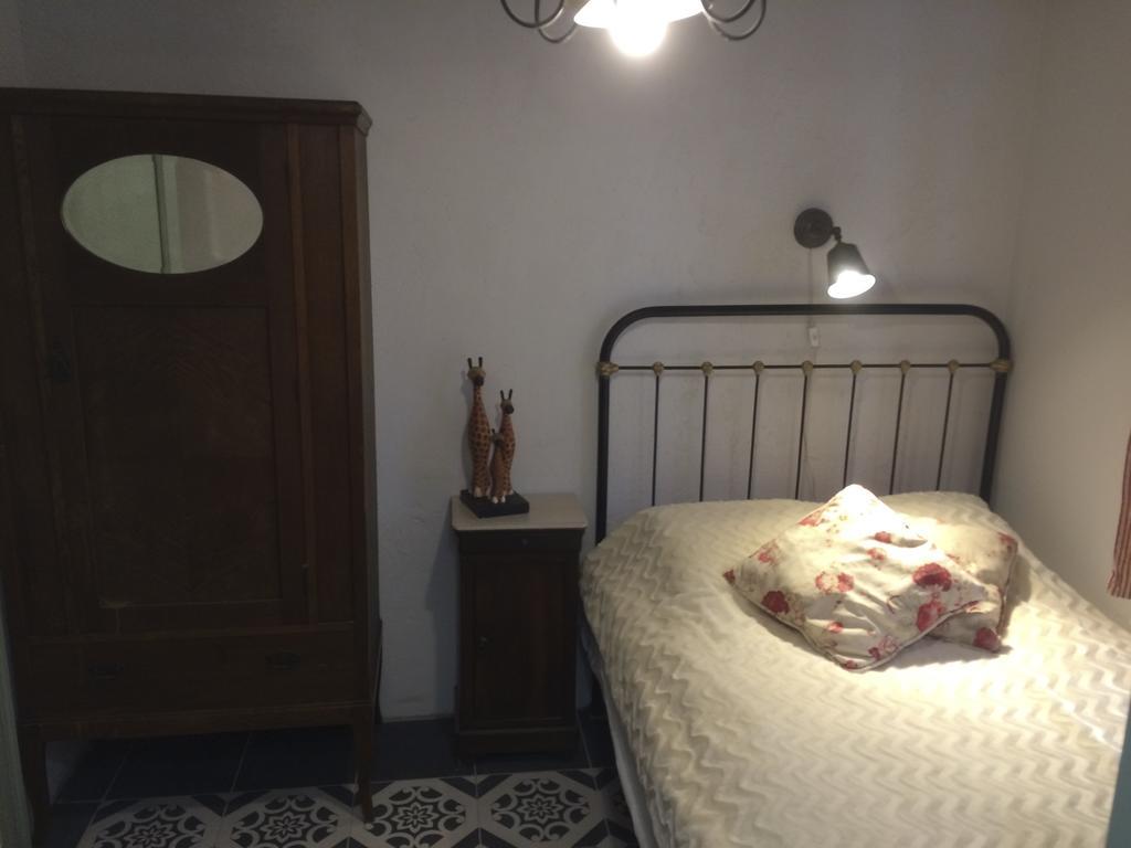 מלון Saint-Nazaire-de-Ladarez Chez Les Amis מראה חיצוני תמונה